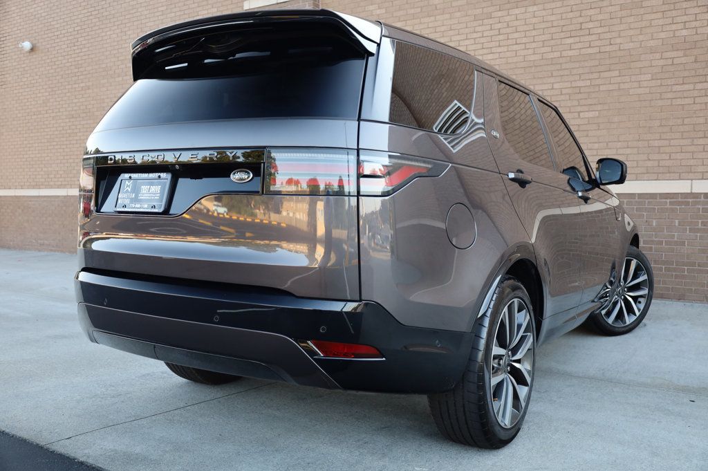 2022 Land Rover Discovery P300 S S R-Dynamic photo 10