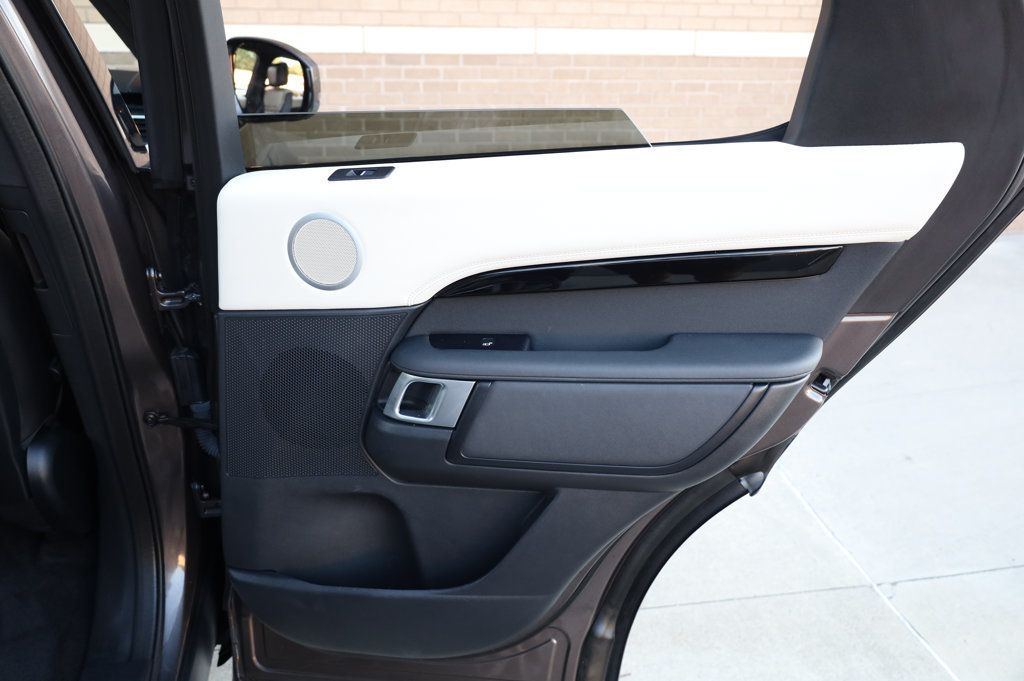 2022 Land Rover Discovery P300 S S R-Dynamic photo 20