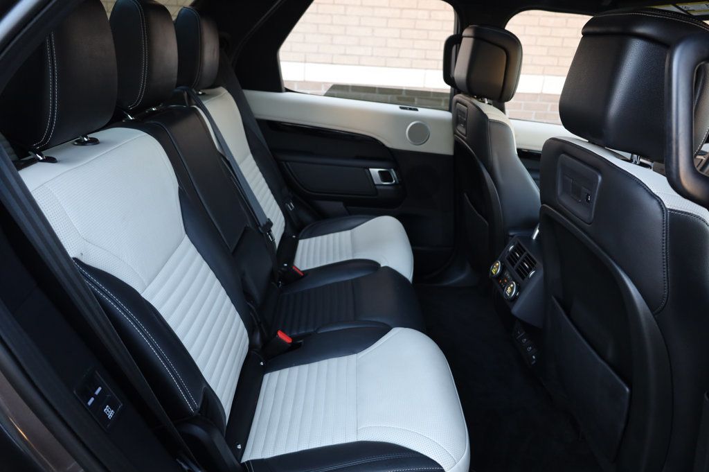 2022 Land Rover Discovery P300 S S R-Dynamic photo 21