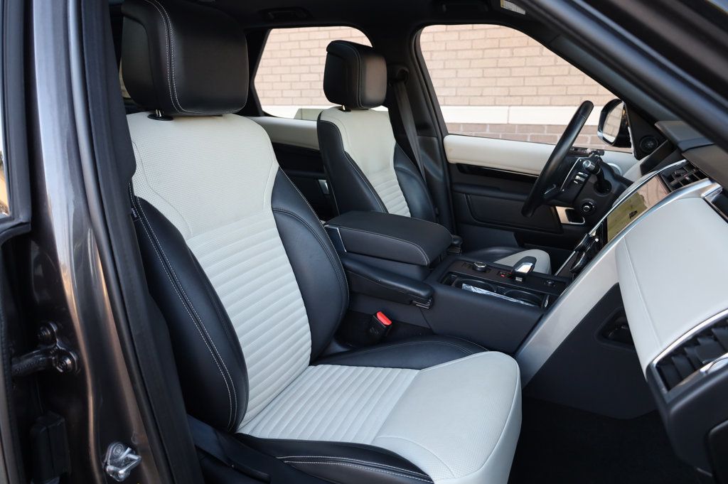 2022 Land Rover Discovery P300 S S R-Dynamic photo 25
