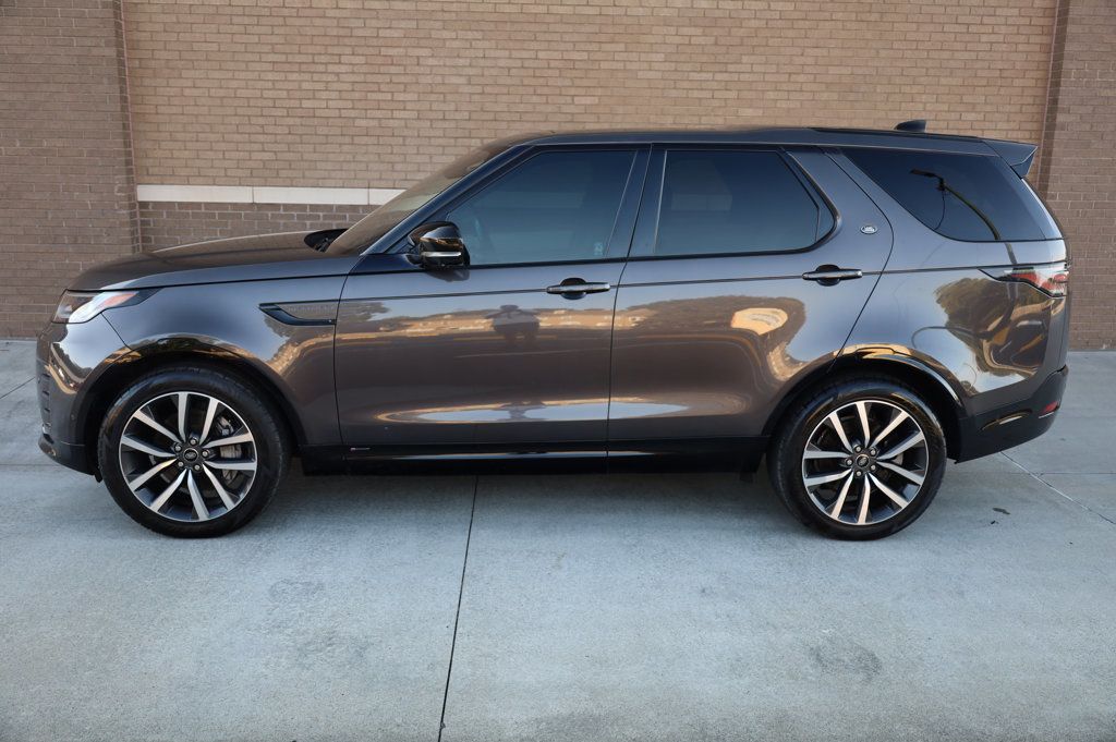 2022 Land Rover Discovery P300 S S R-Dynamic photo 3