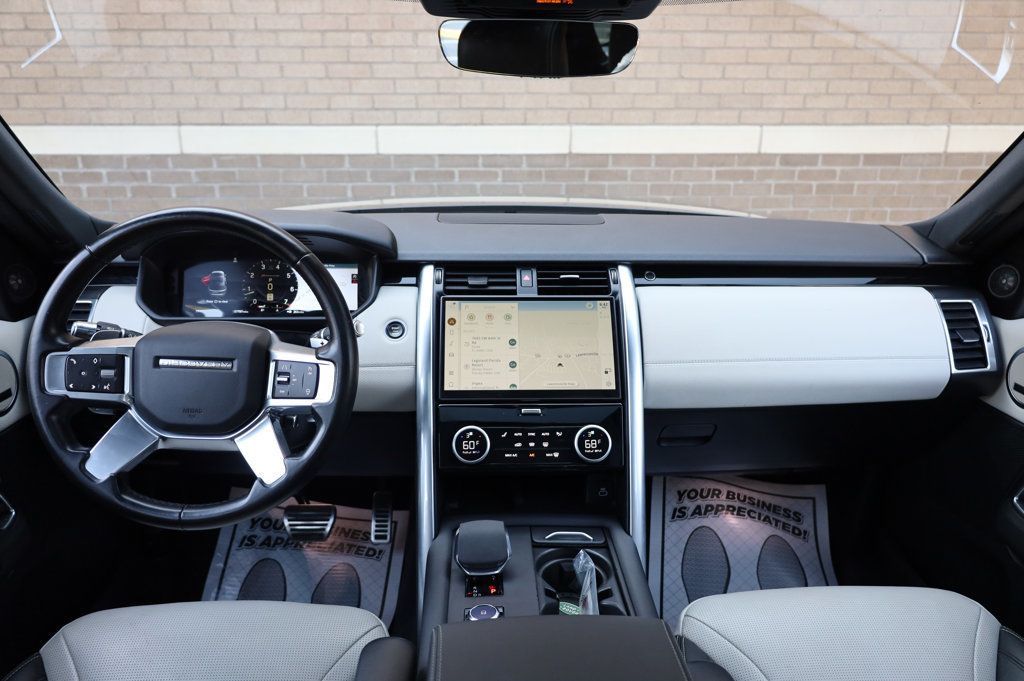 2022 Land Rover Discovery P300 S S R-Dynamic photo 28