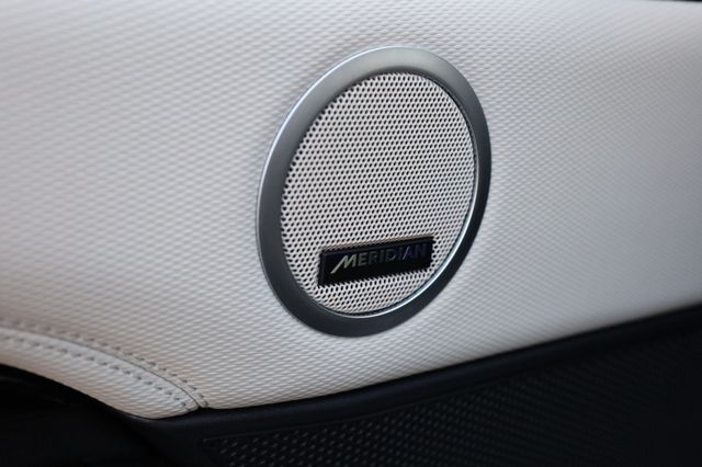 2022 Land Rover Discovery P300 S R-Dynamic - 22914275 - 37