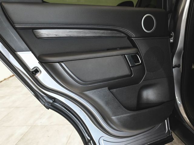 2022 Land Rover Discovery S R-Dynamic - 23033511 - 11
