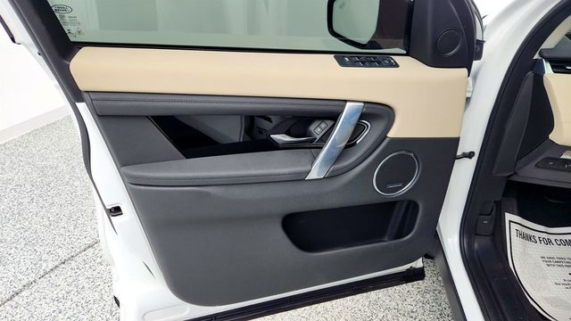 2022 Land Rover Discovery Sport S 4WD with Fixed Panoramic Roof and Upgraded Meridian Sound - 22964550 - 10