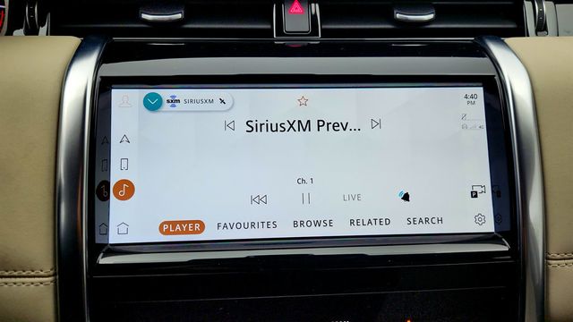 2022 Land Rover Discovery Sport S 4WD with Fixed Panoramic Roof and Upgraded Meridian Sound - 22964550 - 18