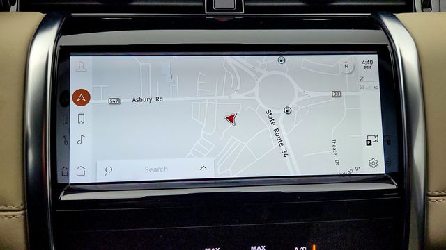 2022 Land Rover Discovery Sport S 4WD with Fixed Panoramic Roof and Upgraded Meridian Sound - 22964550 - 19