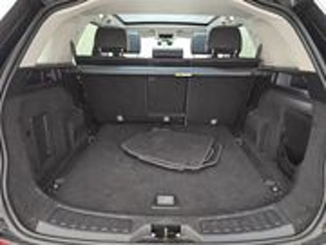 2022 Land Rover Discovery Sport SE - 22974626 - 4