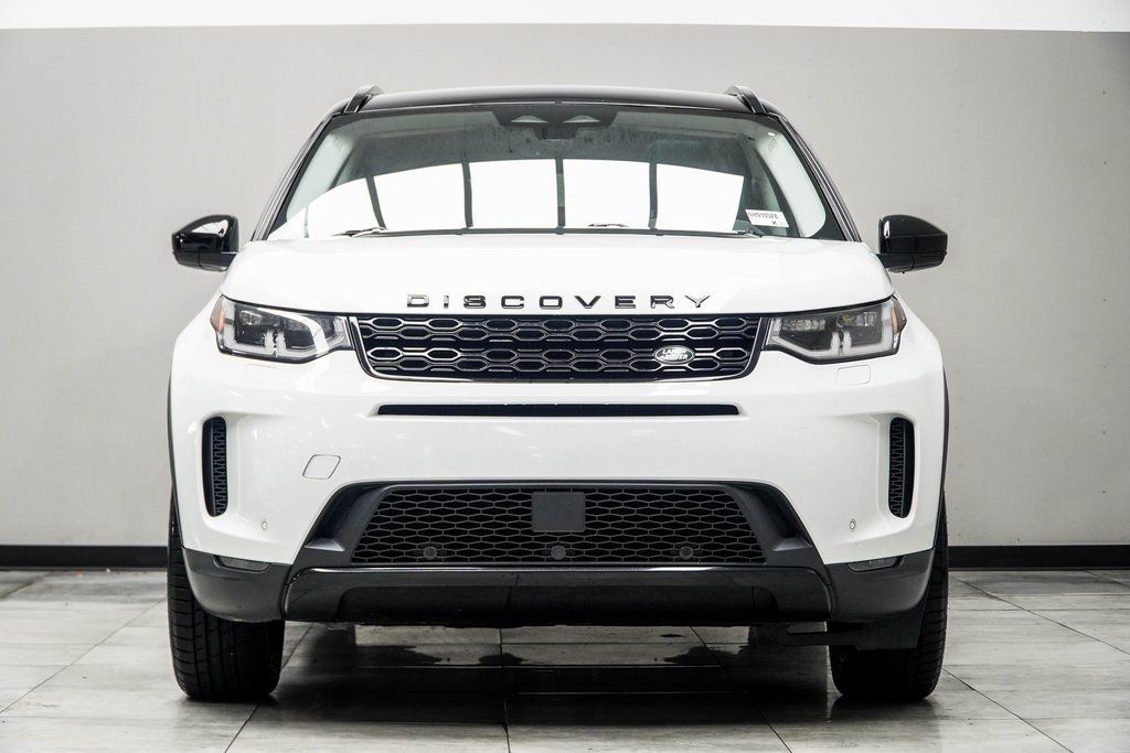 2022 Land Rover Discovery Sport SE photo 3