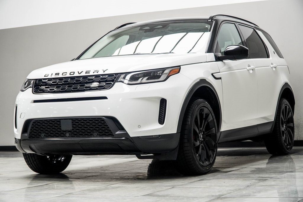 2022 Land Rover Discovery Sport SE photo 4