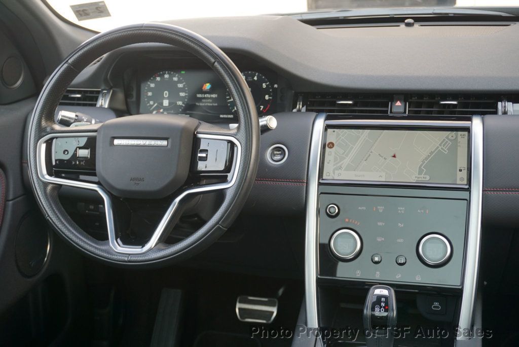 2022 Land Rover Discovery Sport SE R-Dynamic photo 19
