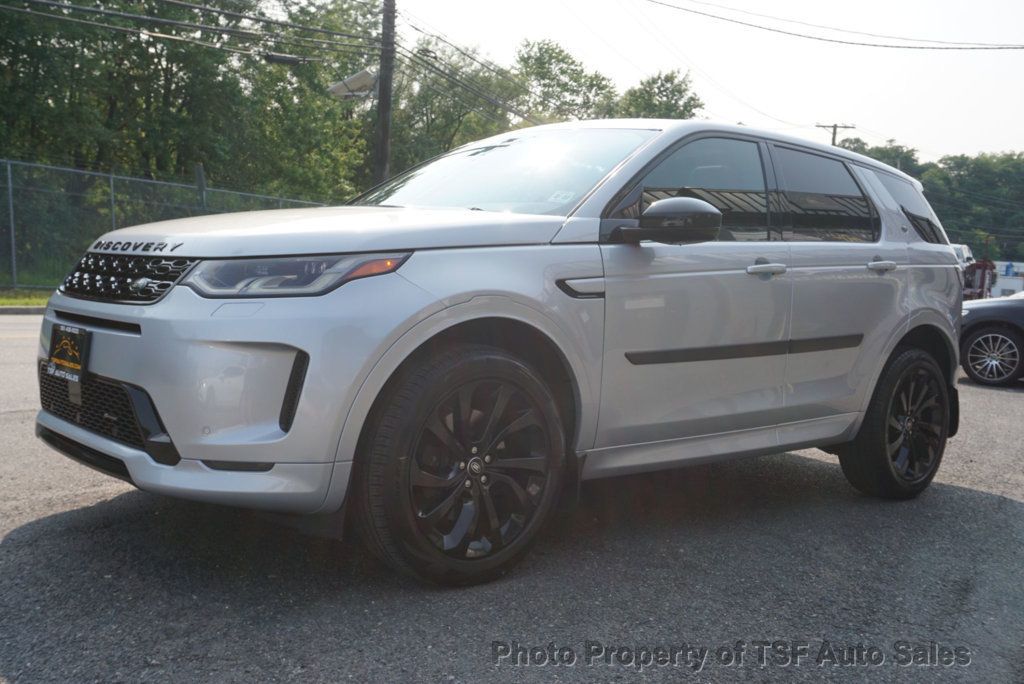 2022 Land Rover Discovery Sport SE R-Dynamic photo 3