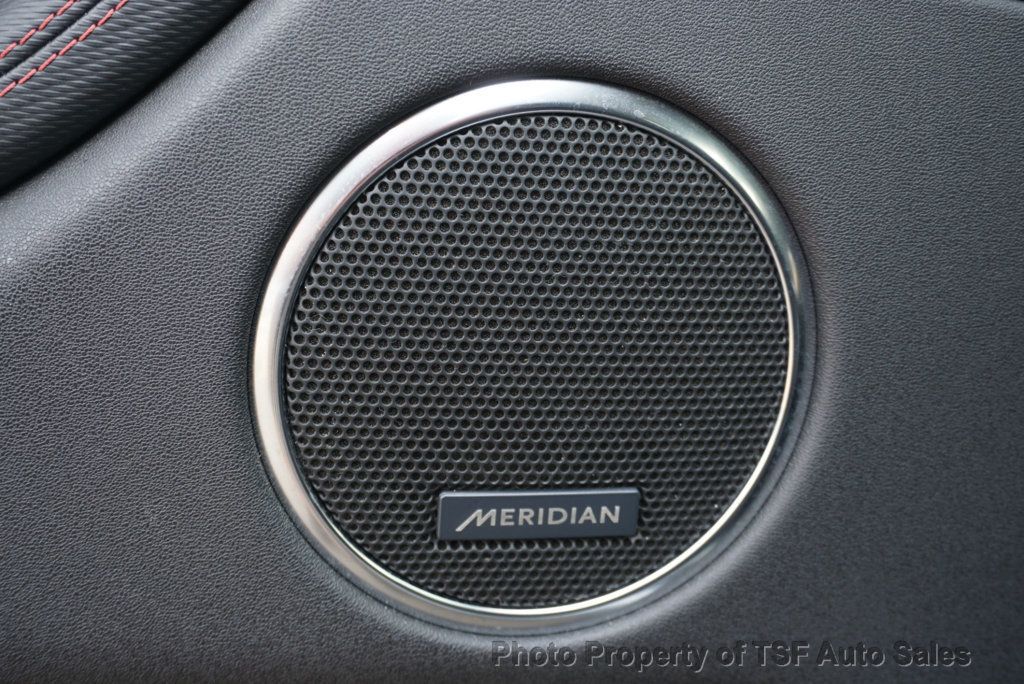 2022 Land Rover Discovery Sport SE R-Dynamic photo 32