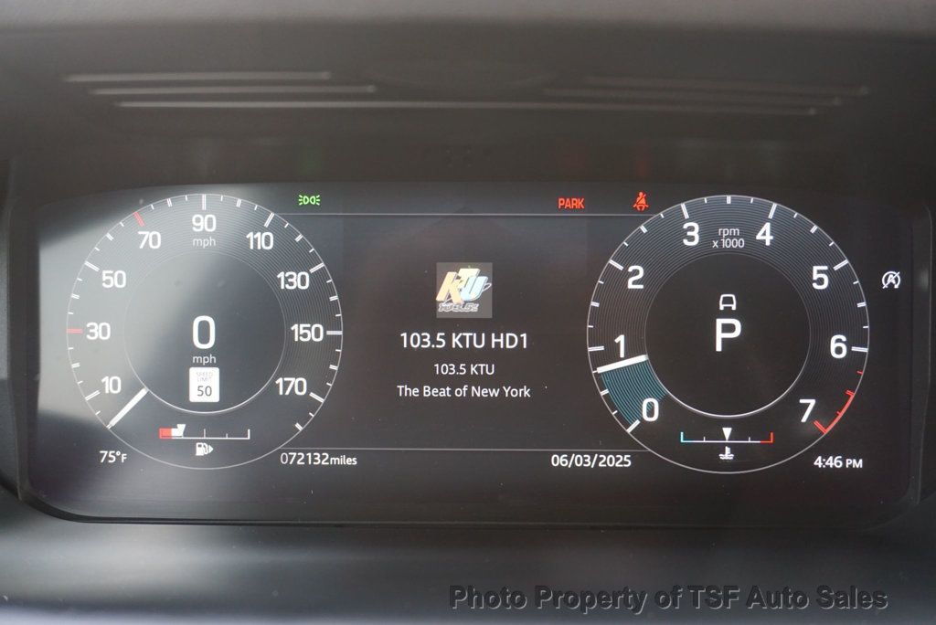 2022 Land Rover Discovery Sport SE R-Dynamic photo 37