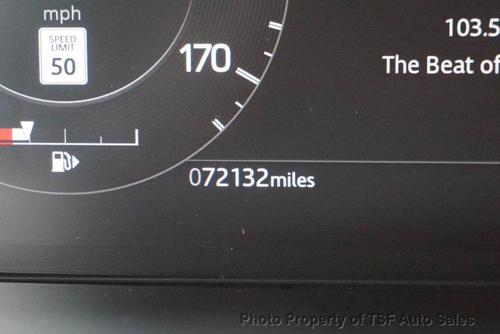 2022 Land Rover Discovery Sport SE R-Dynamic photo 38