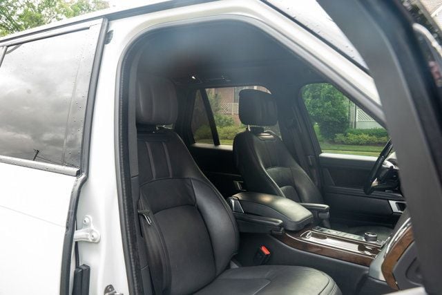 2022 Land Rover Range Rover MSRP$114680/Westminster/BlackExteriorPkg/Heated&CooledSeats - 23017150 - 43