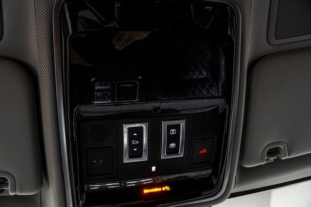 2022 Land Rover Range Rover SV Autobiography LWB - 22981455 - 36