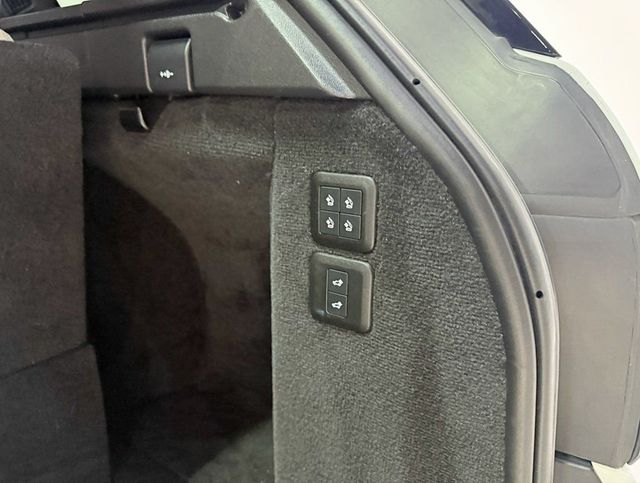 2022 Land Rover Range Rover Sport Turbo i6 MHEV HSE Silver Edition - 22959568 - 31