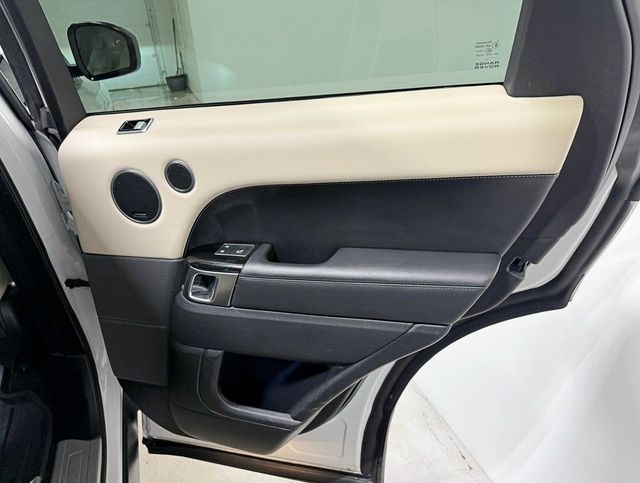 2022 Land Rover Range Rover Sport Turbo i6 MHEV HSE Silver Edition - 22959568 - 35