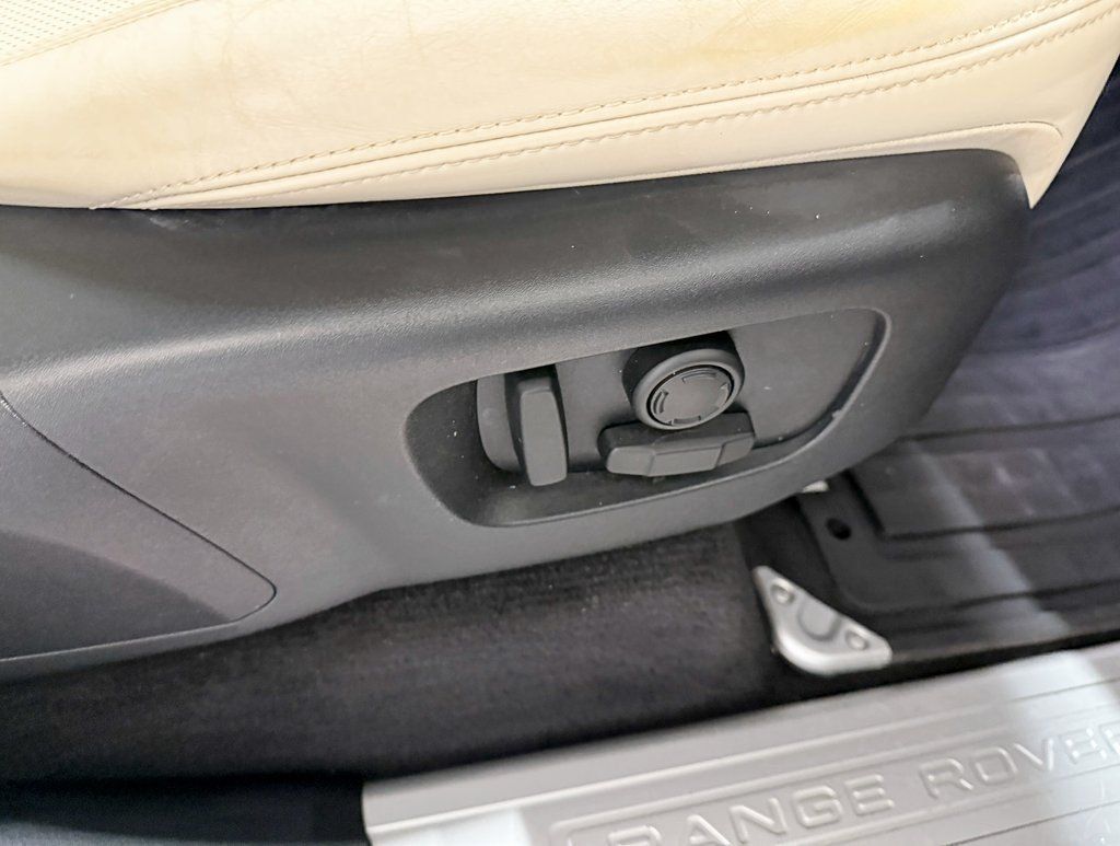 2022 Land Rover Range Rover Sport Turbo i6 MHEV HSE Silver Edition - 22959568 - 37