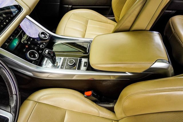 2022 Land Rover Range Rover Sport Turbo i6 MHEV HSE Silver Edition - 22983399 - 18