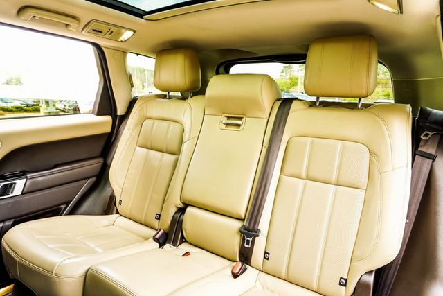 2022 Land Rover Range Rover Sport Turbo i6 MHEV HSE Silver Edition - 22983399 - 38