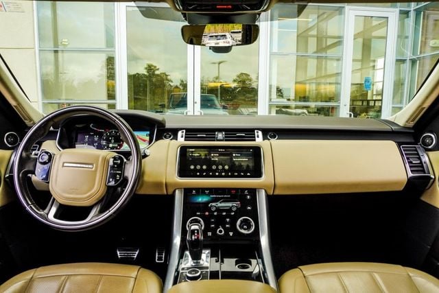 2022 Land Rover Range Rover Sport Turbo i6 MHEV HSE Silver Edition - 22983399 - 4