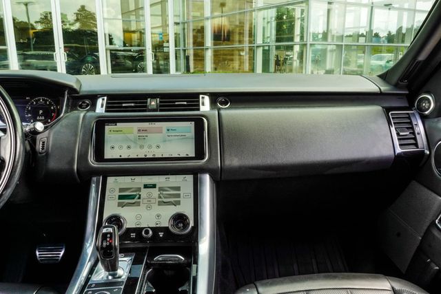 2022 Land Rover Range Rover Sport Turbo i6 MHEV HSE Silver Edition - 23049533 - 17