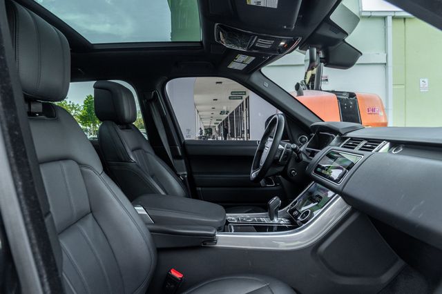 2022 Land Rover Range Rover Sport Turbo i6 MHEV HSE Silver Edition - 22782181 - 26
