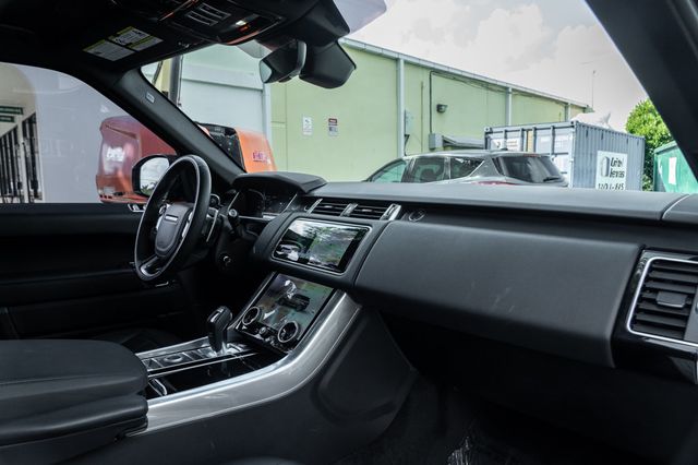 2022 Land Rover Range Rover Sport Turbo i6 MHEV HSE Silver Edition - 22782181 - 27