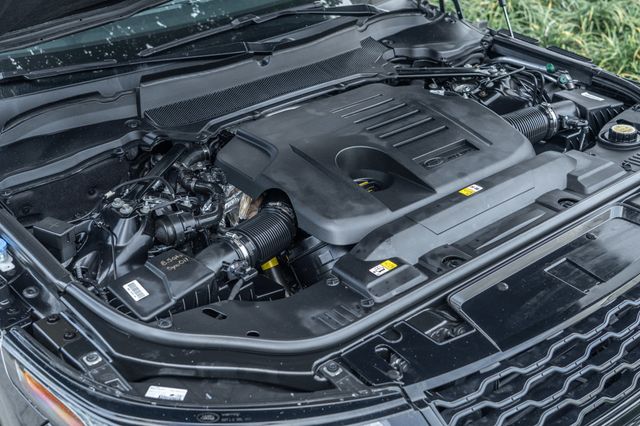 2022 Land Rover Range Rover Sport Turbo i6 MHEV HSE Silver Edition - 22878581 - 26