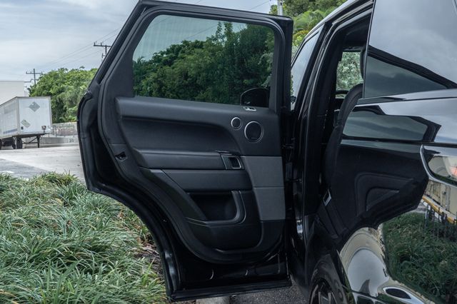 2022 Land Rover Range Rover Sport Turbo i6 MHEV HSE Silver Edition - 22878581 - 29