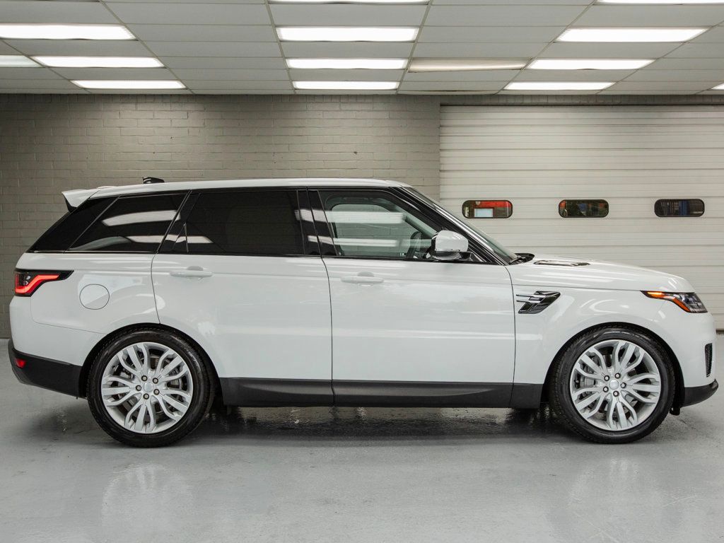 2022 Land Rover Range Rover Sport SE photo 2