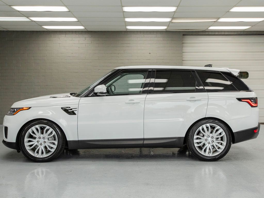 2022 Land Rover Range Rover Sport SE photo 3