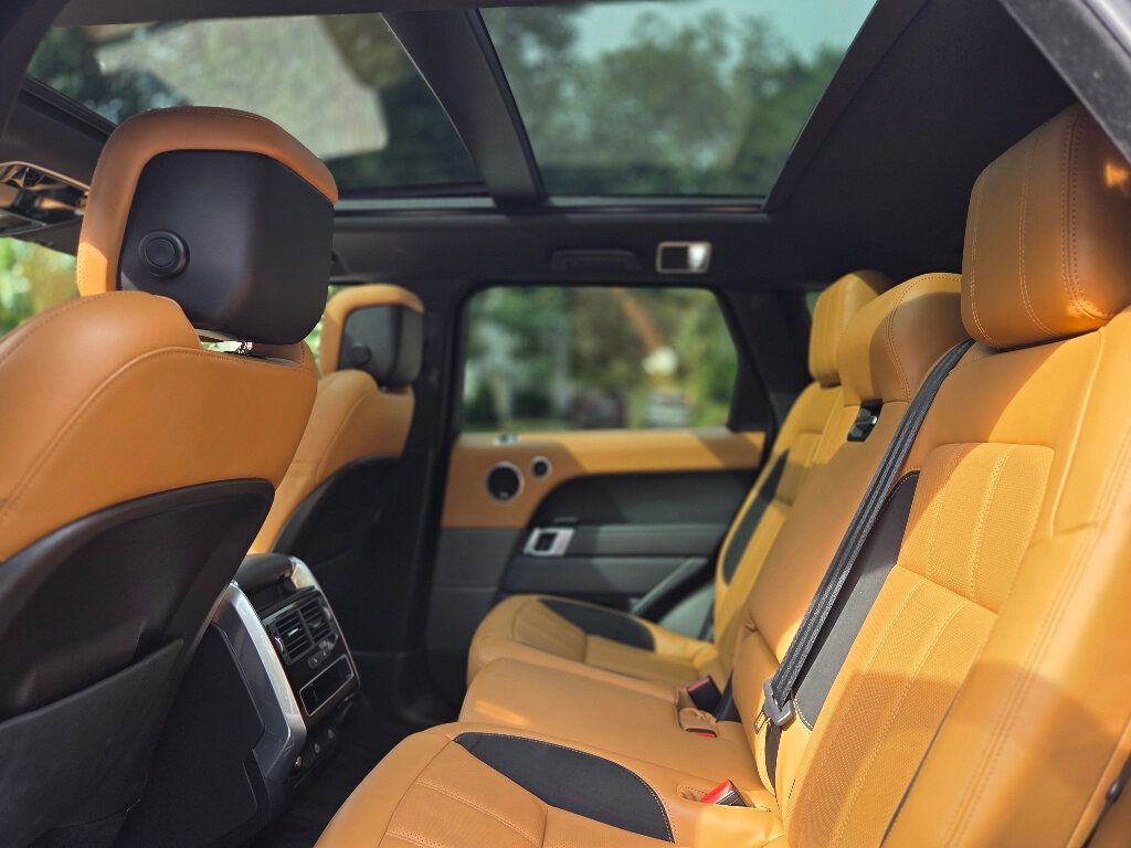 2022 Land Rover Range Rover Sport SuperCharged HSE Dynamic photo 11