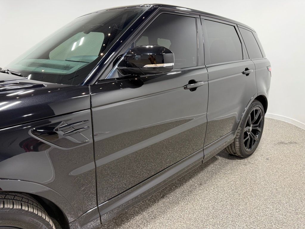2022 Land Rover Range Rover Sport V8 Supercharged SVR - 22982892 - 19