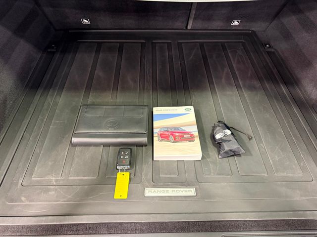 2022 Land Rover Range Rover Sport V8 Supercharged SVR - 22982892 - 56