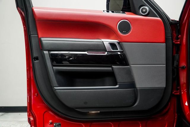 2022 Land Rover Range Rover Sport V8 Supercharged SVR - 22981497 - 35