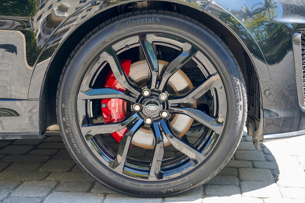2022 Land Rover Range Rover Sport V8 Supercharged SVR - 23013791 - 34
