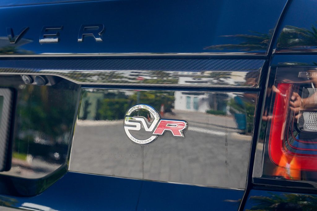 2022 Land Rover Range Rover Sport V8 Supercharged SVR - 23013791 - 46