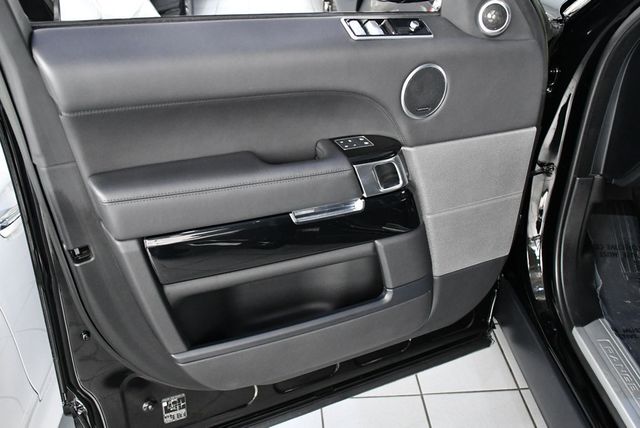 2022 Land Rover Range Rover Sport V8 Supercharged SVR SUV - 23041050 - 11