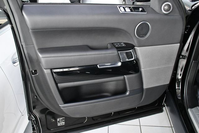 2022 Land Rover Range Rover Sport V8 Supercharged SVR SUV - 23041050 - 39