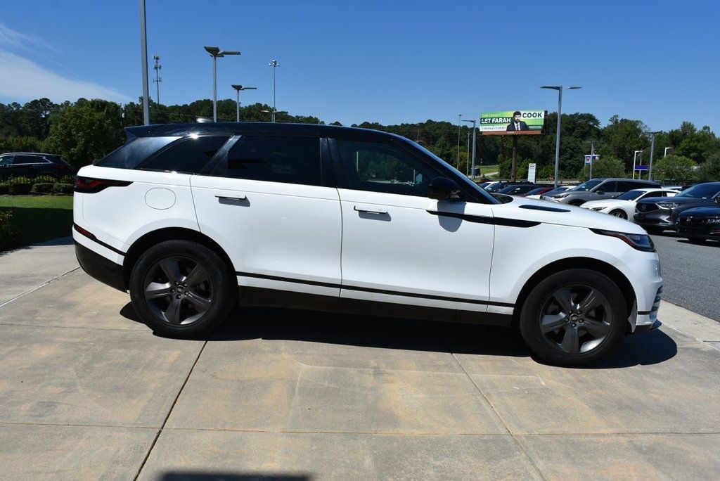 2022 Land Rover Range Rover Velar P250 R-Dynamic S photo 11