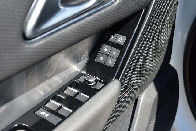 2022 Land Rover Range Rover Velar P250 R-Dynamic S - 22903879 - 32