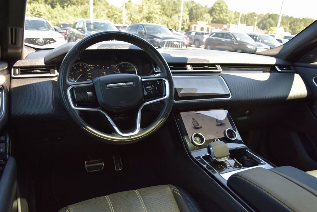 2022 Land Rover Range Rover Velar P250 R-Dynamic S photo 7