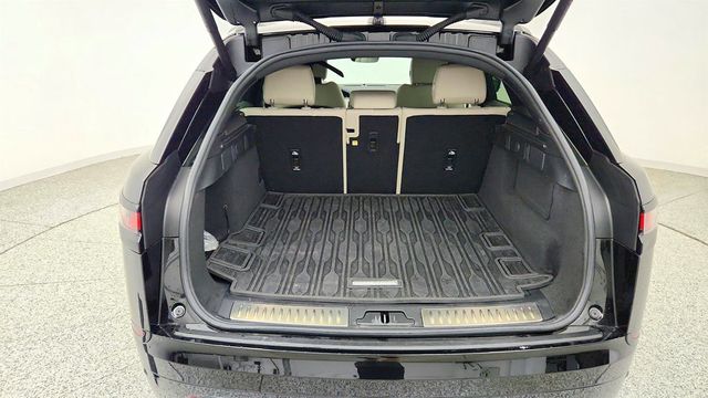 2022 Land Rover Range Rover Velar P250 R-Dynamic S w/ Cold Climate Pack & Light Oyster Leather - 23040116 - 21