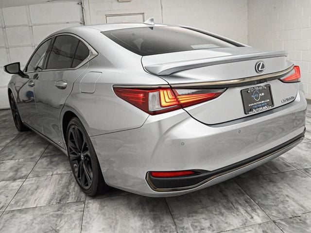 2022 Lexus ES Hybrid 300h F SPORT photo 5