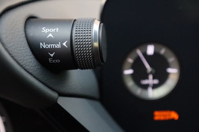 2022 Lexus ES ES 300h F SPORT FWD - 23002218 - 41