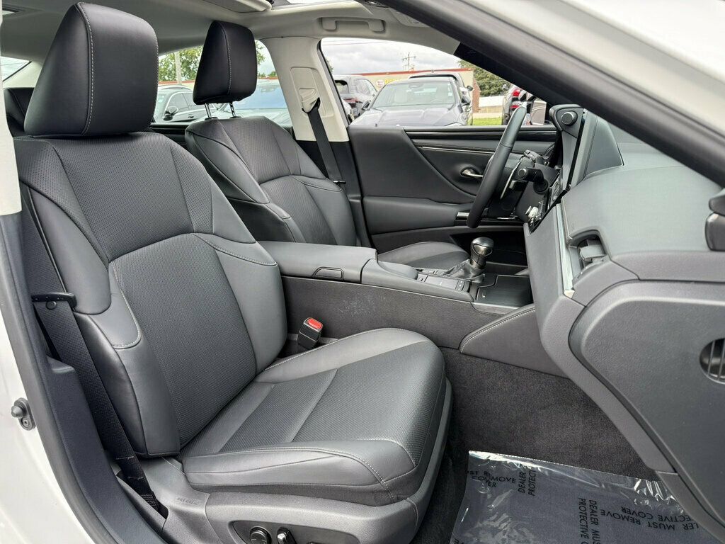 2022 Lexus ES ES 300h FWD - 23084120 - 13