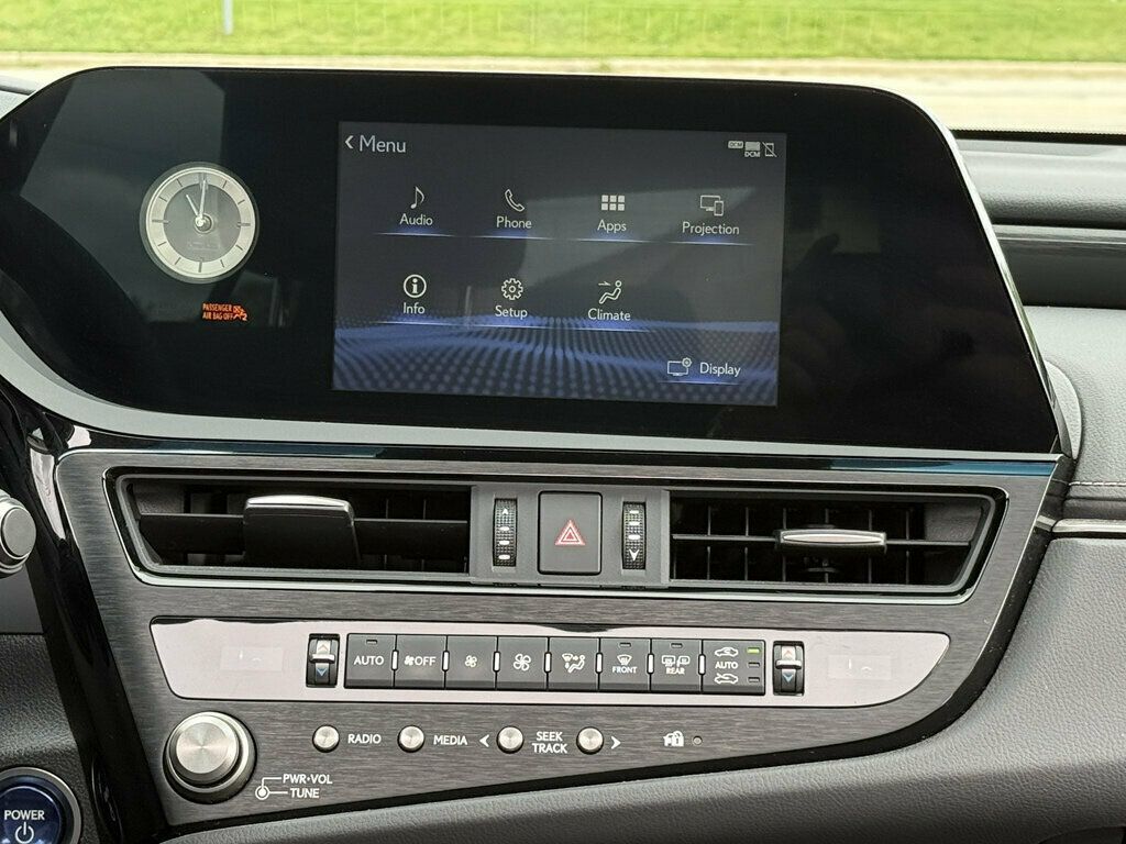 2022 Lexus ES ES 300h FWD - 23084120 - 21